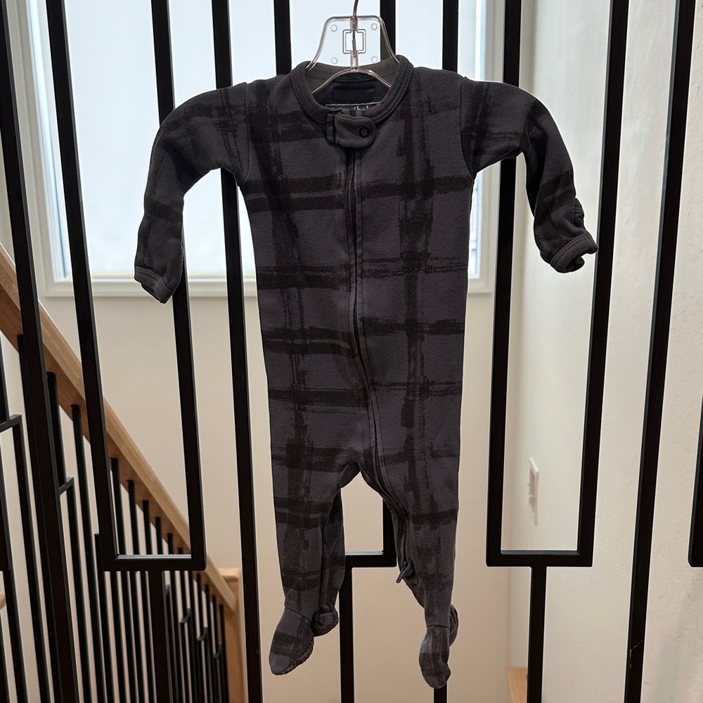 L'ovedbaby Charcoal Plaid Kids Footie